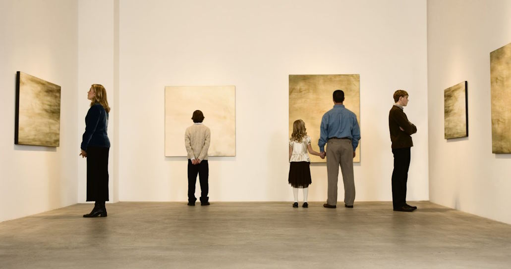 A Guide to Navigating Art Galleries: Tips for First-Time Visitors